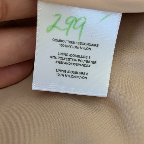 Belle BADGLEY MISCHKA 💙floral embroiled dress size 6 - Picture 10 of 10